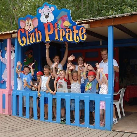 Camping Valras Climatise Hotel Sérignan Kültér fotó