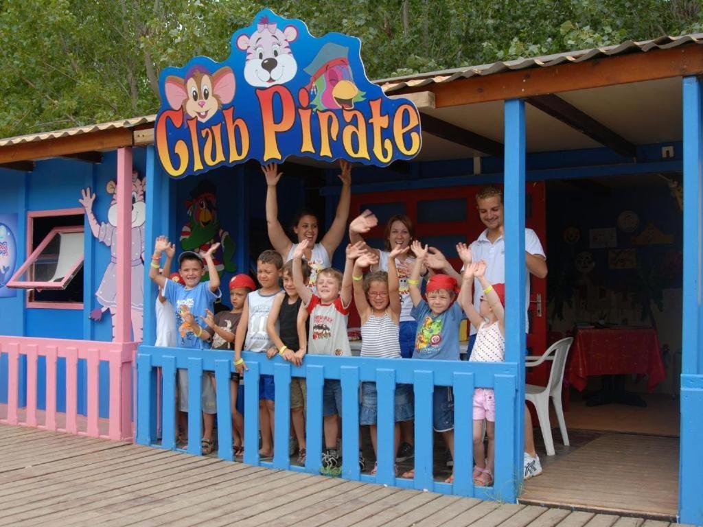 Camping Valras Climatise Hotel Sérignan Kültér fotó